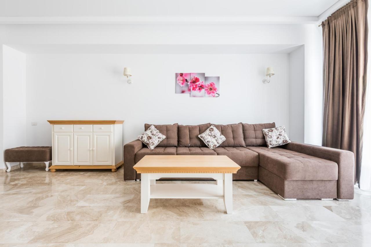 Sns Apartament In Vila Sophia Mamaia Eksteriør billede