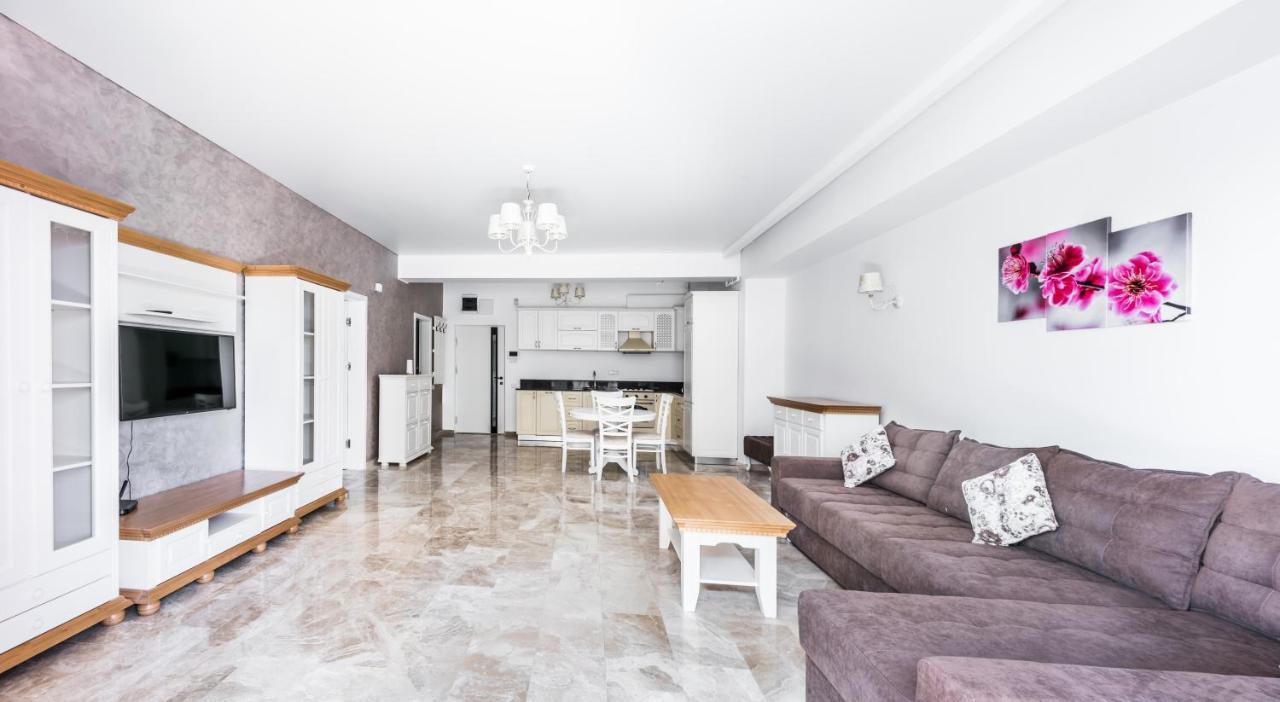 Sns Apartament In Vila Sophia Mamaia Eksteriør billede
