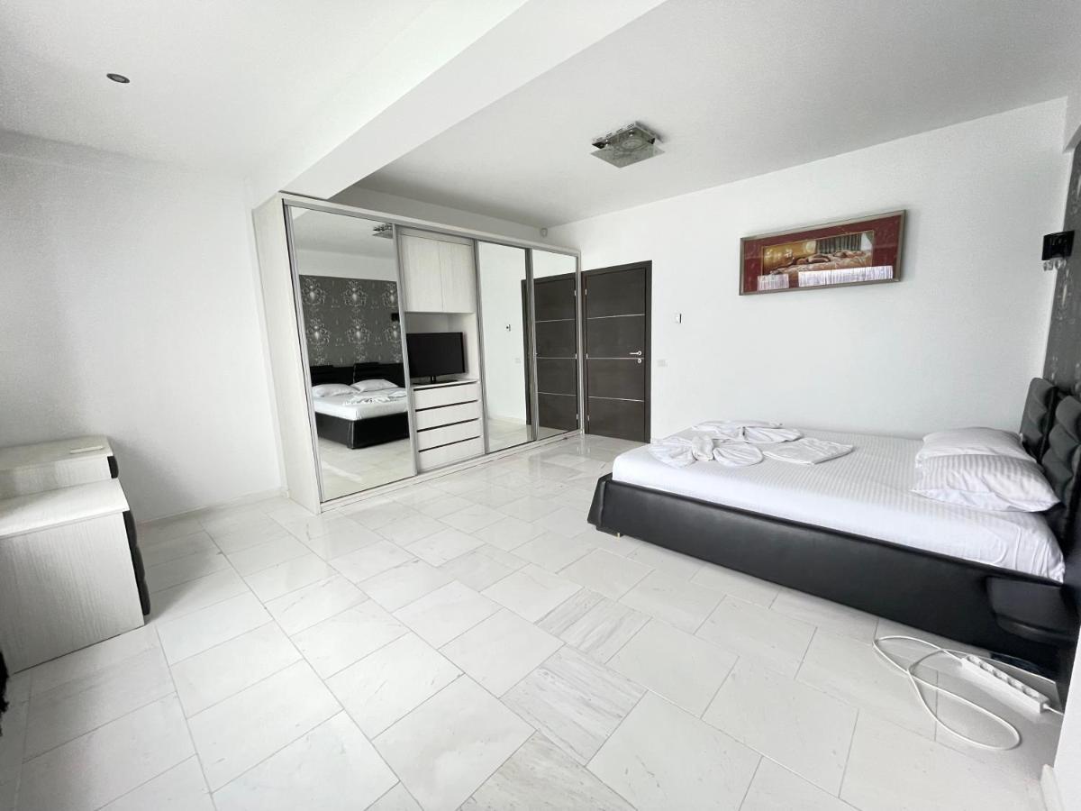 Sns Apartament In Vila Sophia Mamaia Eksteriør billede