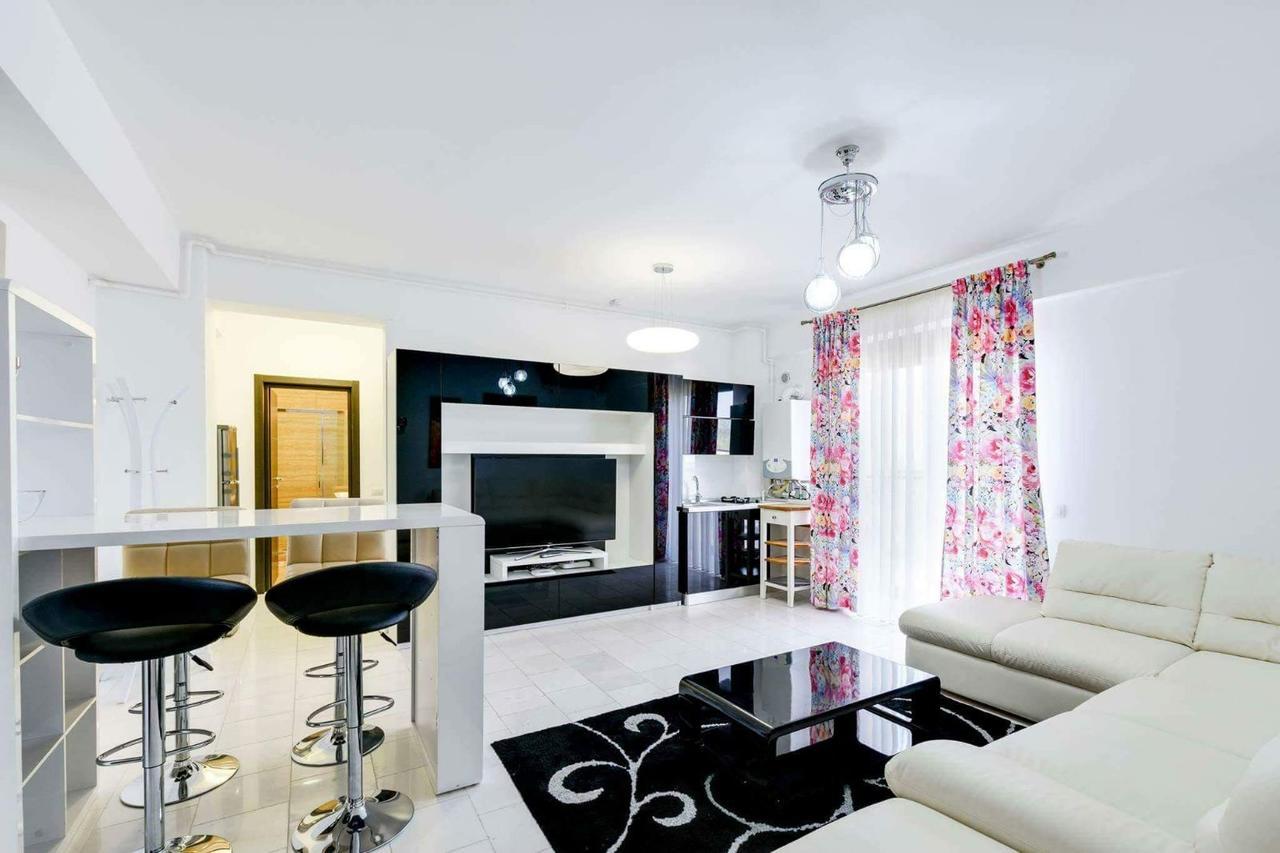 Sns Apartament In Vila Sophia Mamaia Eksteriør billede