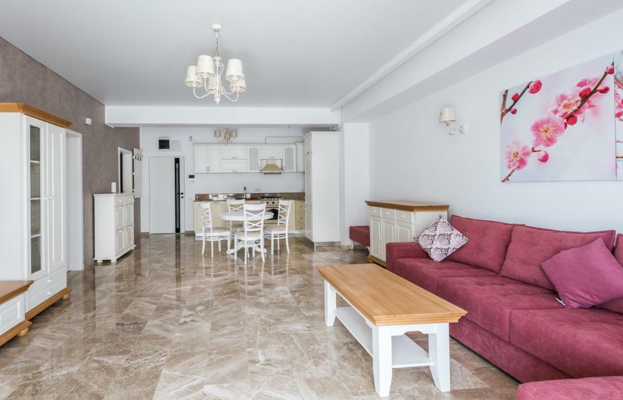 Sns Apartament In Vila Sophia Mamaia Eksteriør billede